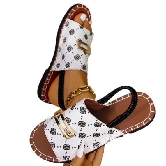 Elegant and refined, Luxe Sandals blend high-end design with day-to-night comfort — perfect for elevating your warm-weather wardrobe.
