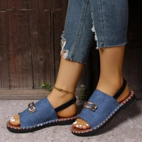 Elegant and refined, Luxe Sandals blend high-end design with day-to-night comfort — perfect for elevating your warm-weather wardrobe.