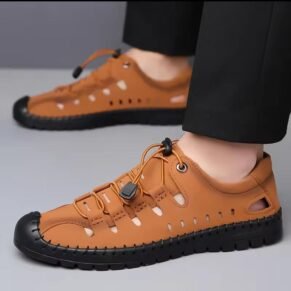Step into everyday comfort with the Pamate Brown Leather Sandals—crafted from genuine leather and designed for both durability and style.