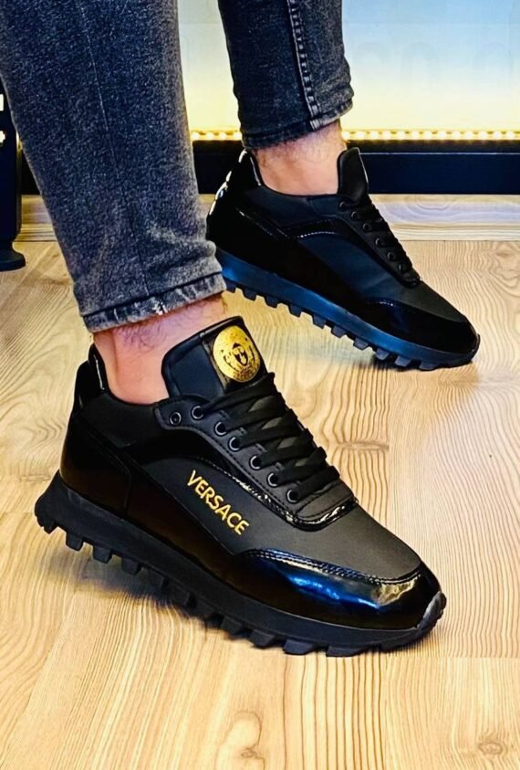 Make a powerful statement with the Versace Medusa Run Sneaker—featuring the iconic Medusa emblem and a design that exudes modern luxury.