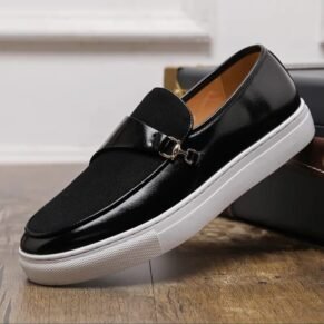 Elevate your footwear collection with the Henry Blackwood Leather Loafers—handcrafted from eco-treated leather, offering a sleek silhouette and versatile style.