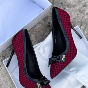 Sneakers, loafers, and casual shoes in a chic, trendy style. Ideal for Nigerian women who want to make a statement with their footwear.